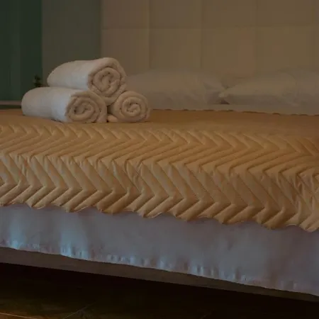 Amaya Pine باناجيا